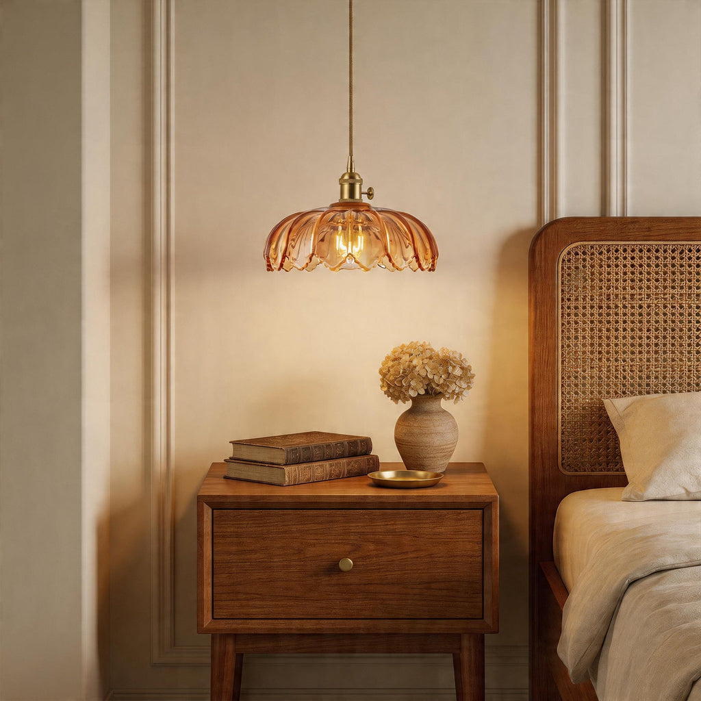 Jandcase 1-Light Brass Pendant Light with Amber Flower Glass Shade Vintage Hanging Ceiling Fixture for Kitchen Island